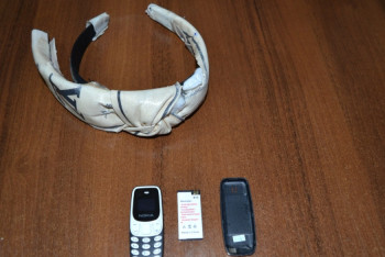 Фотография к новости: Адвоката могут лишить лицензии за попытку пронести телефон арестованному в СИЗО