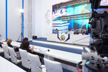 Фотография к новости: Медианная заработная плата выпускников составила 155 621 тенге