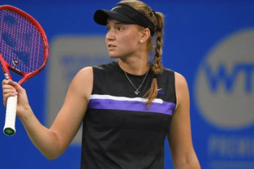 Фотография к новости: "Она в идеальной форме". Рыбакиной пророчат победу в полуфинале Australian Open