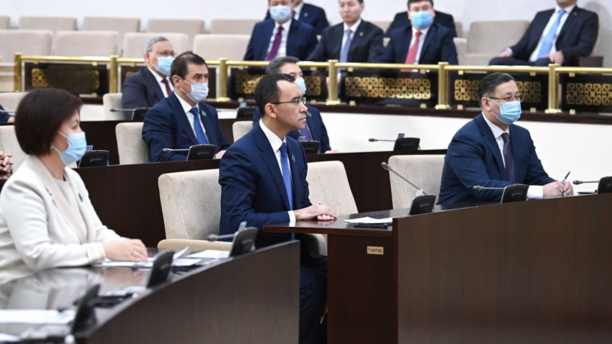 Маулен Ашимбаев вновь стал председателем сената РК