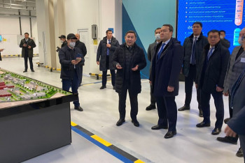 Фотография к новости: Премьер-министр открыл стекольный завод в Шымкенте