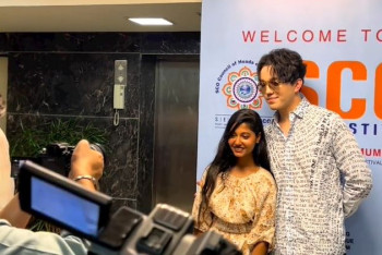 Фотография к новости: Димаш Кудайберген и Митхун Чакроборти зажгли на открытии кинофестиваля в Индии