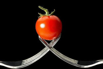 Фотография к новости: Почти весь урожай томатов потеряли фермеры на юге РК из-за морозов