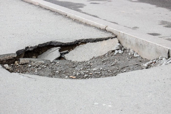 Фотография к новости: Президент раскритиковал качество дорог в Астане