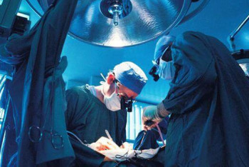 Фотография к новости: Огромную кисту извлекли из мозга девушки нейрохирурги Семея