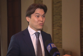 "Не надо путать нас с той "Республикой", которая является "солянкой" блогеров и любителей кофе" - лидер партии