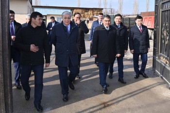 Фотография к новости: Токаев сделал подарок жителю села Костобе