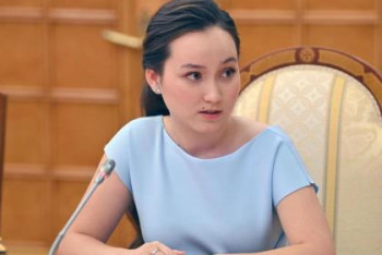 Фотография к новости: Жансая Абдумалик и Элизабет Турсынбаева стали кандидатами в депутаты