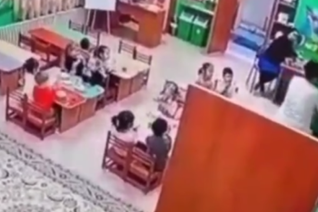 Фотография к новости: Няня и медсестра подрались на глазах детей в детском саду Темиртау