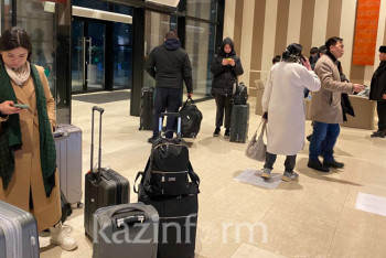 Фотография к новости: Спецборт из Турции приземлился в аэропорту Астаны