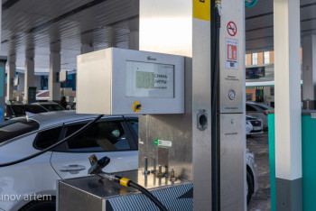 Фотография к новости: Водители Уральска жалуются на дефицит газа