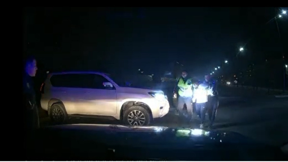 кадр из видео Polisia.kz