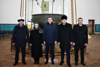 Фотография к новости: Делегации палат парламентов стран Центральной Азии прибыли в Туркестан