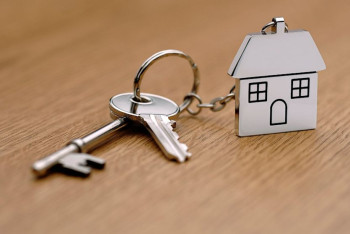 Фотография к новости: В Казахстане резко сократилось число сделок купли-продажи жилья