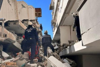 Фотография к новости: Тела 19 погибших извлекли из-под завалов в Турции казахстанские спасатели