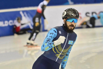 Фотография к новости: Казахстанец выиграл Кубок мира по шорт-треку