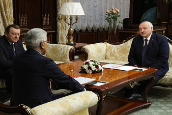 Фотография к новости: "Отсидеться не получится" – Лукашенко высказался Тасмагамбетову про военный конфликт Украины и РФ