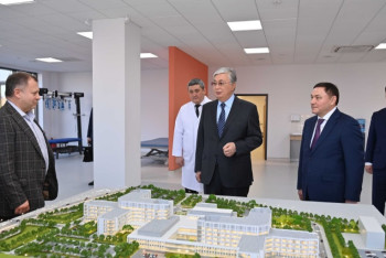 Фотография к новости: Токаеву презентовали проект по строительству современной многопрофильной больницы в Кокшетау