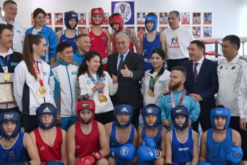 Фотография к новости: Токаев встретился с именитыми спортсменами Акмолинской области