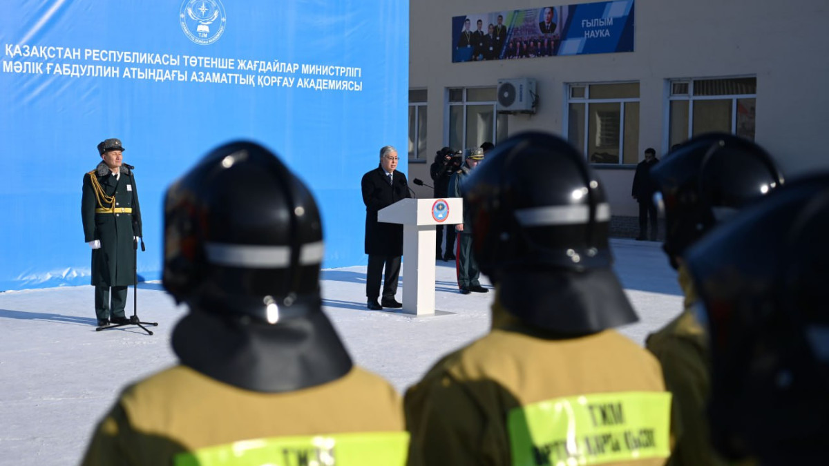 Токаев поблагодарил казахстанских спасателей, работающих в зонах бедствия в Турции