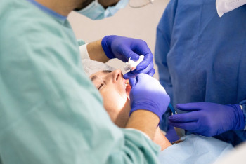 Фотография к новости: Стоматологи в Казахстане создали аппарат для безболезненного лечения кариеса