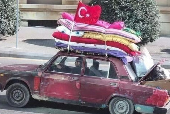 Фотография к новости: Турецкий бизнесмен подарил авто мужчине, развозившему гумпомощь на старой машине