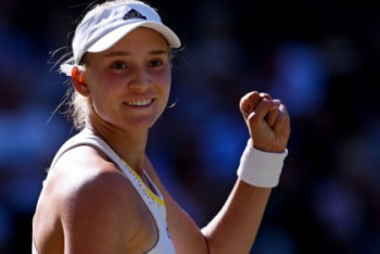 Фотография к новости: Рыбакина в паре с россиянкой обыграла бельгийку и немку в Дубае