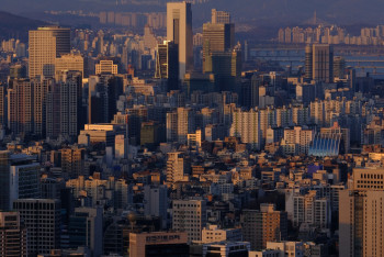 Фотография к новости: Трое казахстанцев были задержаны в Южной Корее