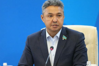 Фотография к новости: Азат Перуашев о причинах Кантара и разочаровании в Назарбаеве