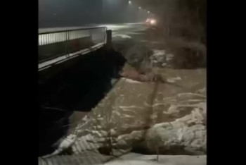 Фотография к новости: Дорожники предотвратили размыв двух локальных участков республиканской трассы