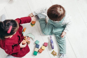 Сколько получают воспитатели детсадов в Казахстане