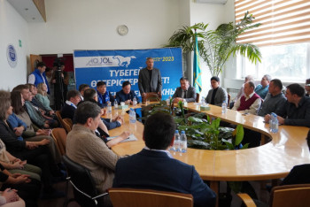 Фотография к новости: Члены демпартии "Ак жол" провели встречи с трудовыми коллективами в Алматы