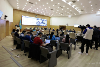 Фотография к новости: "Ак жол" начал вывешивать банеры в разных регионах Казахстана