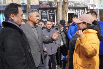 Фотография к новости: Члены Республиканского штаба Демпартии "Ак жол" во главе с Азатом Перуашевым и Казыбеком Иса посетили Алматинскую область