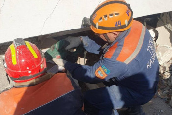 Фотография к новости: Работающим в Турции спасателям МЧС РК выплатят денежное вознаграждение