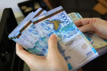 Фотография к новости: Более 73 миллиардов тенге выплатили получателям АСП