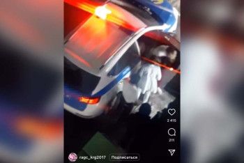 Фотография к новости: Карагандинка родила в патрульном авто