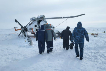 Фотография к новости: Подвижной пункт обогрева организовали для комиссии, расследующей ЧП с вертолётом в ЗКО