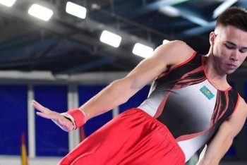 Фотография к новости: Нариман Курбанов взял "бронзу" Кубка мира по спортивной гимнастике