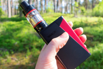 Фотография к новости: 10% подростков в Казахстане курят вейпы