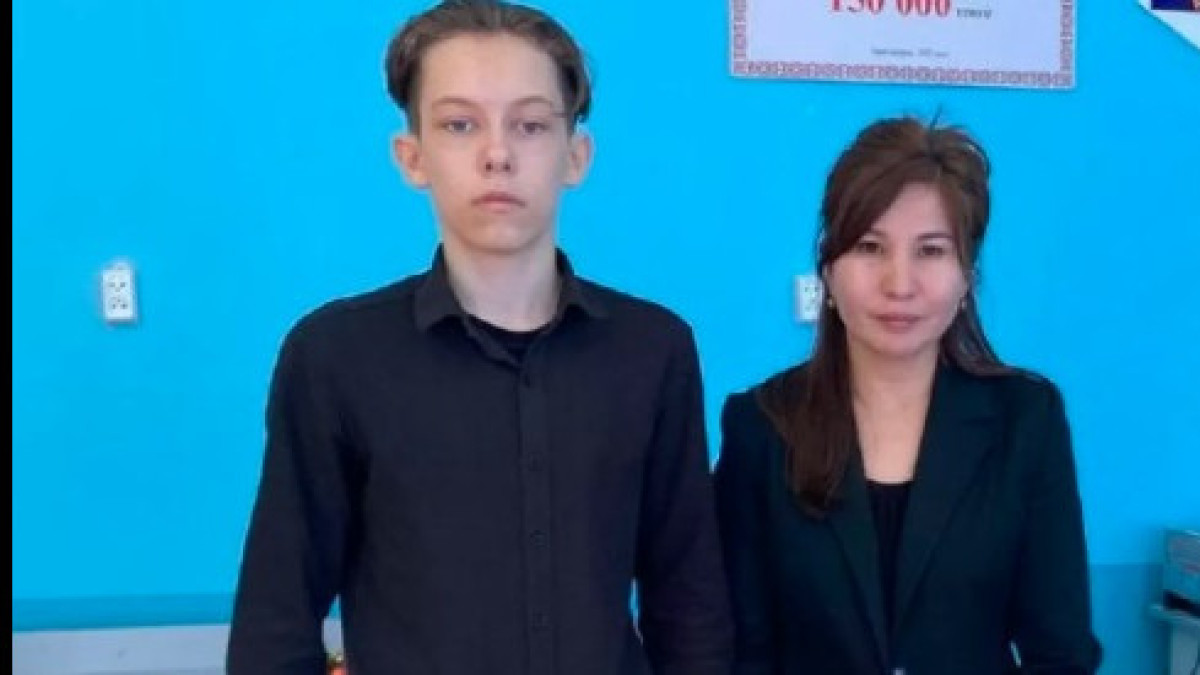 Казахстанский школьник создал робота-спасателя