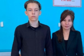 Фотография к новости: Казахстанский школьник создал робота-спасателя