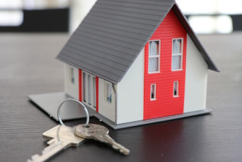 Фотография к новости: Павлодарец задержан по подозрению в размещении фейковых объявлений о сдаче квартиры