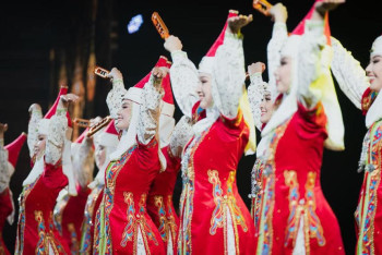 В Казахстане возродили легендарный эстрадный ансамбль "Гульдер"