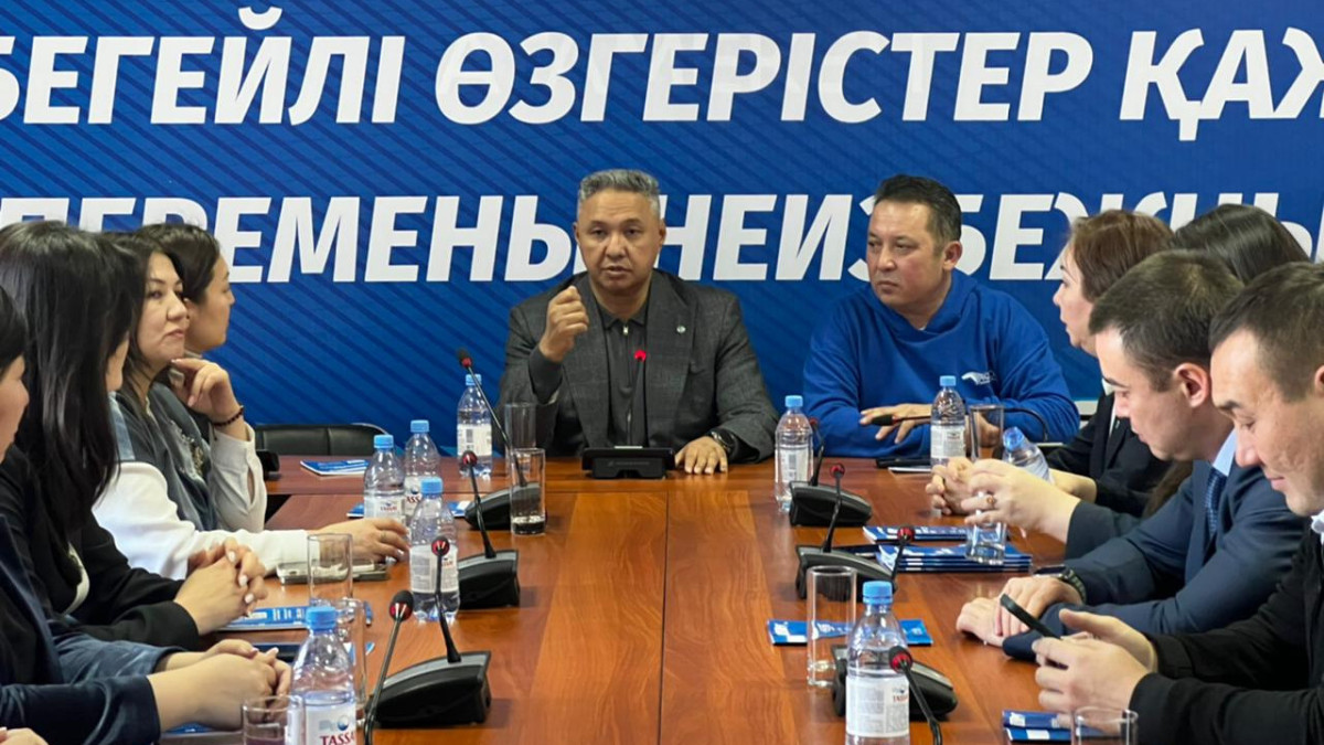 пресс-службы демократической партии «Ак жол»