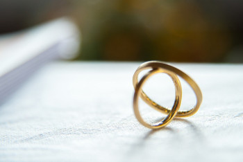 Фотография к новости: Казахстанец узнал о тайном браке cвоей супруги и подал иск