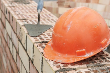 Фотография к новости: Рабочий получил смертельную травму на нефтезаводе Атырау