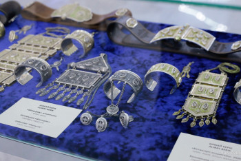 Фотография к новости: Выставка этно-украшений тюркских женщин открылась в Астане