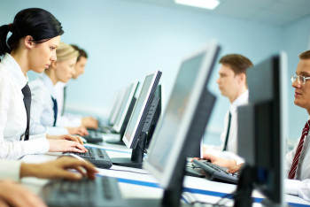 Фотография к новости: Зарплатные ожидания женщин на 20% ниже, чем у мужчин - статистика