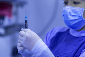 Фотография к новости: Всё, что вы хотели знать о вакцинации в Казахстане, но боялись спросить